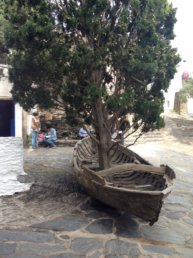 Boat constructed around a tree